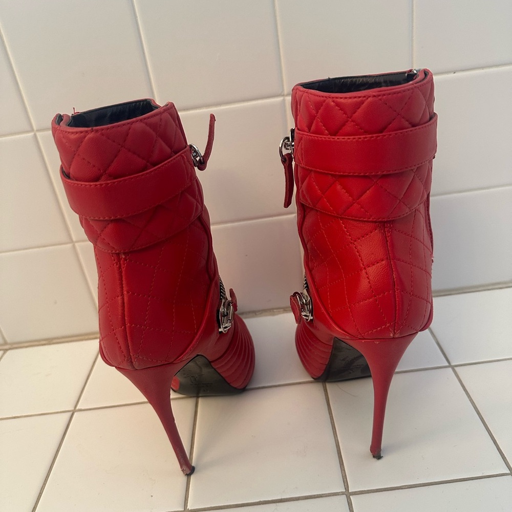 Giuseppe Zanotti Red Quilted Ankle Booties - Picture 4 of 11